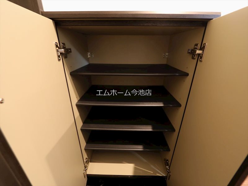 Creo吹上 玄関