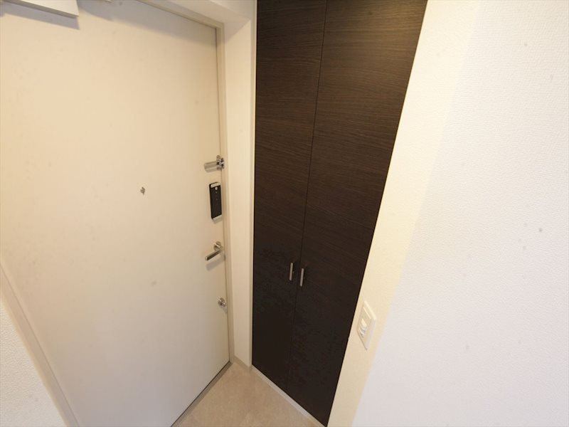 エステムコート名古屋泉プラチナムゲート 玄関