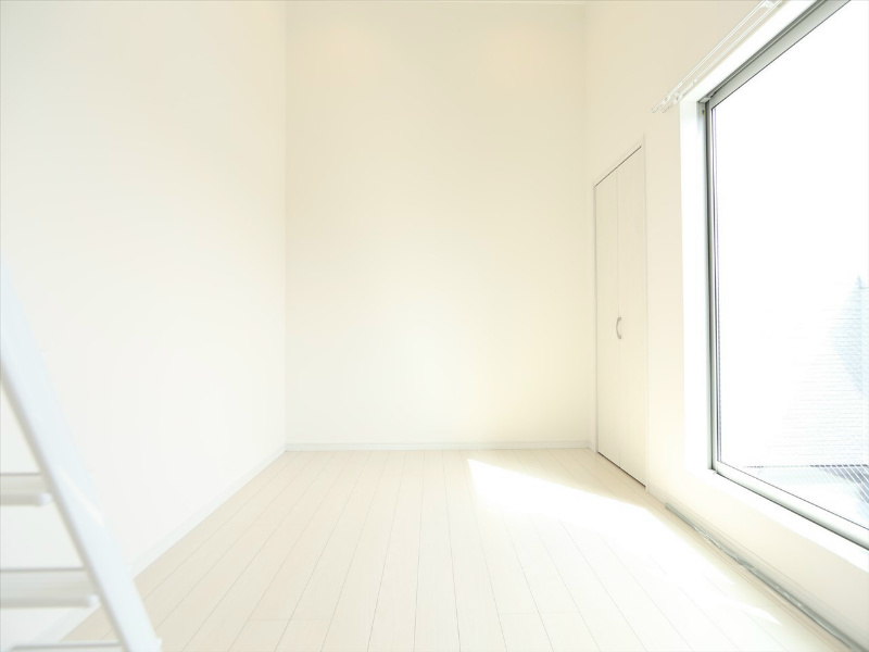 ＶＩＶＩＤ ＧＲＡＣＥ リビング