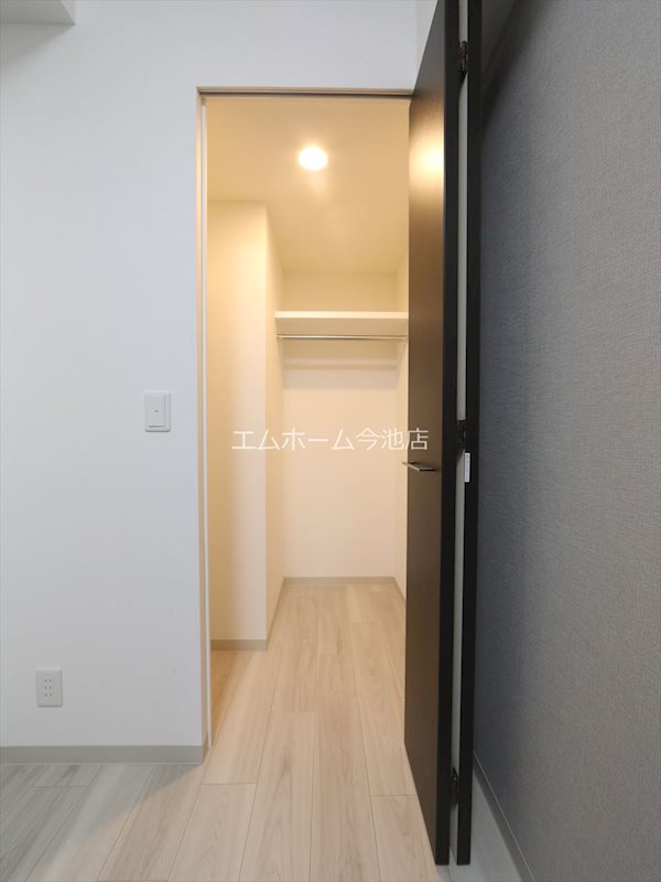 エステムコート名古屋葵 収納