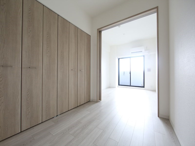 Ｓ－ＲＥＳＩＤＥＮＣＥ六番町 リビング