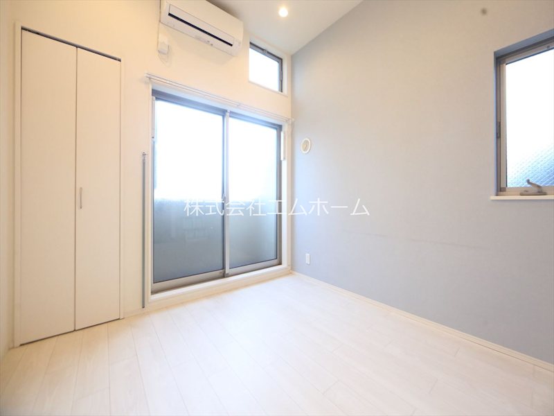 Ｔｒｕｓｔ（トラスト） リビング