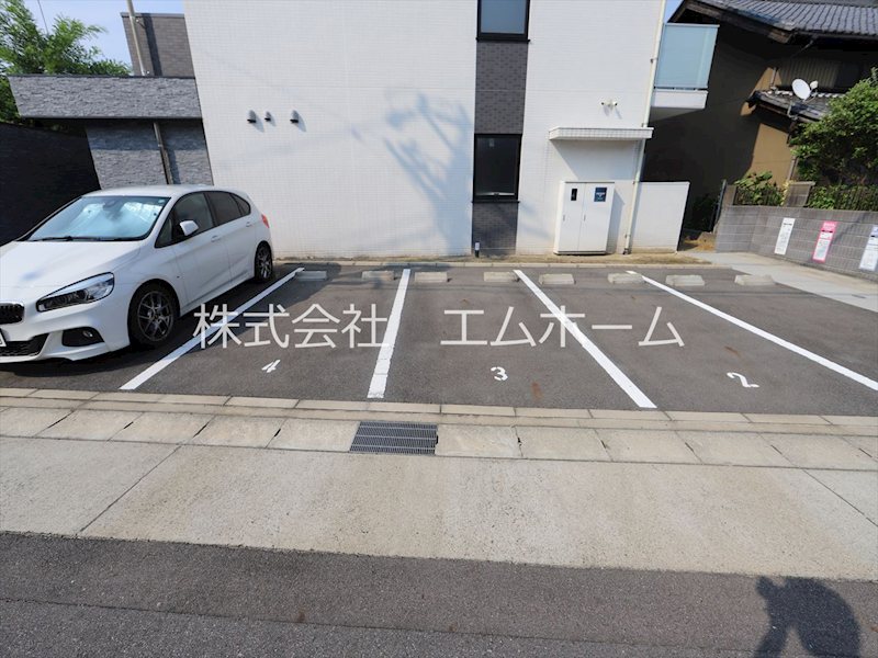 The INFINITY 駐車場