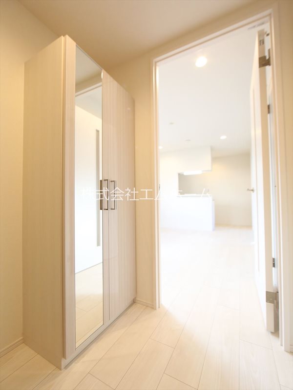 T.M.Apartment 玄関