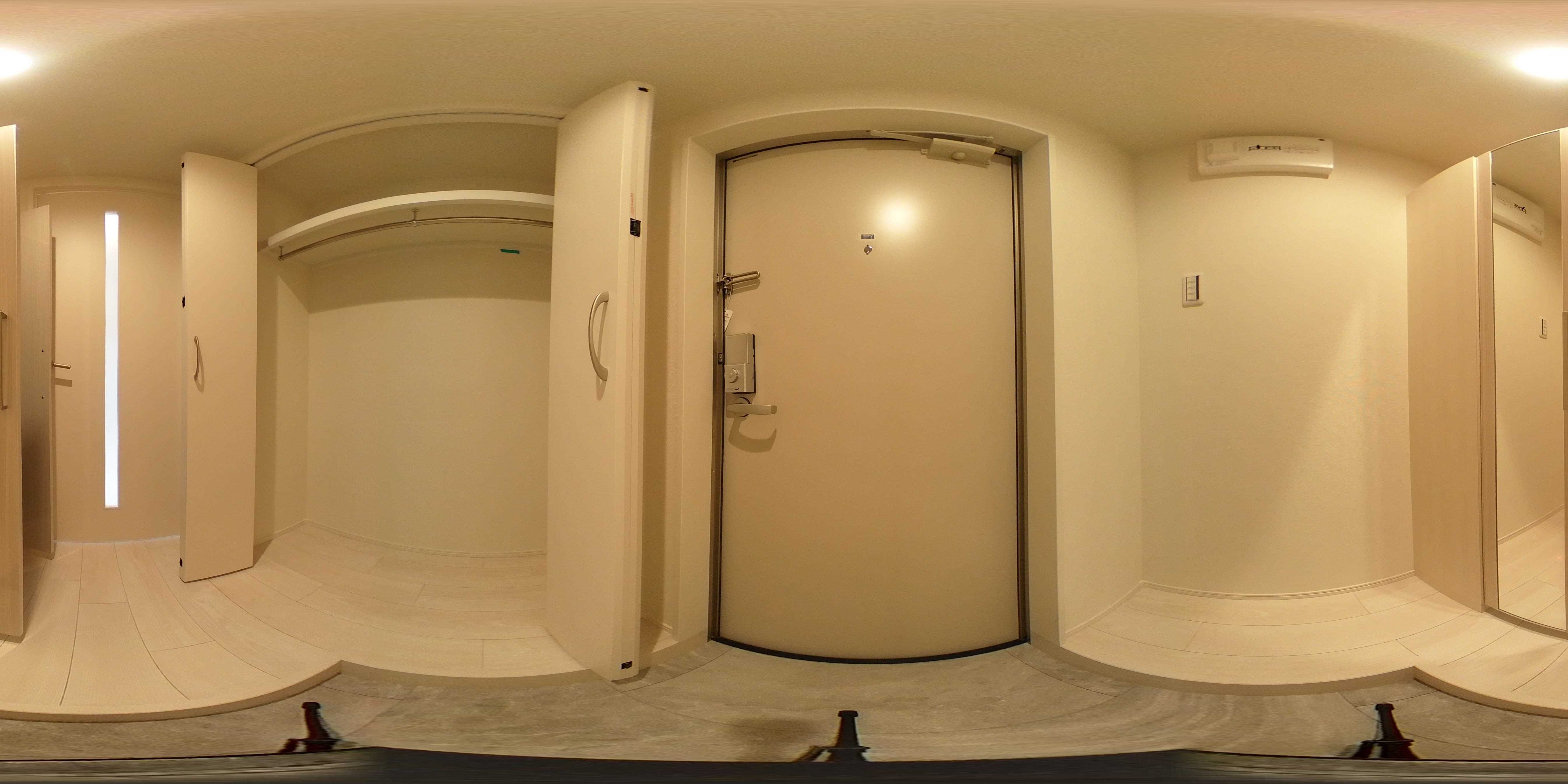 T.M.Apartment 玄関