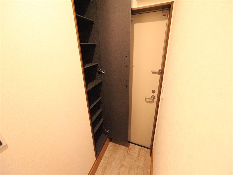 Ｇｒａｎｄｔｉｃ　Ｒｅｓｉｄｅｎｃｅ堀田 玄関