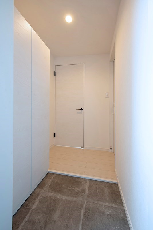 ステラ三吉町 玄関