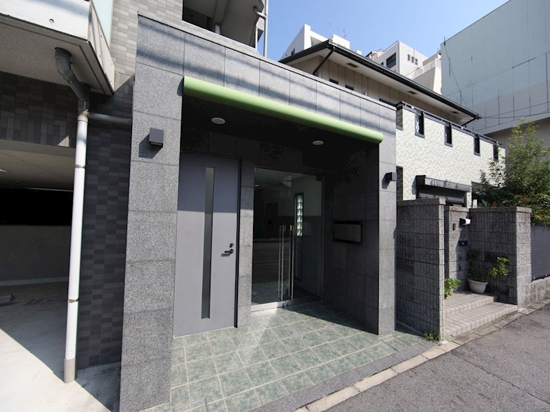 エルスタンザ東別院 エントランス