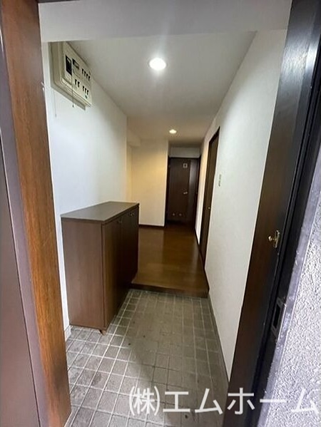 ファミール青峰 玄関