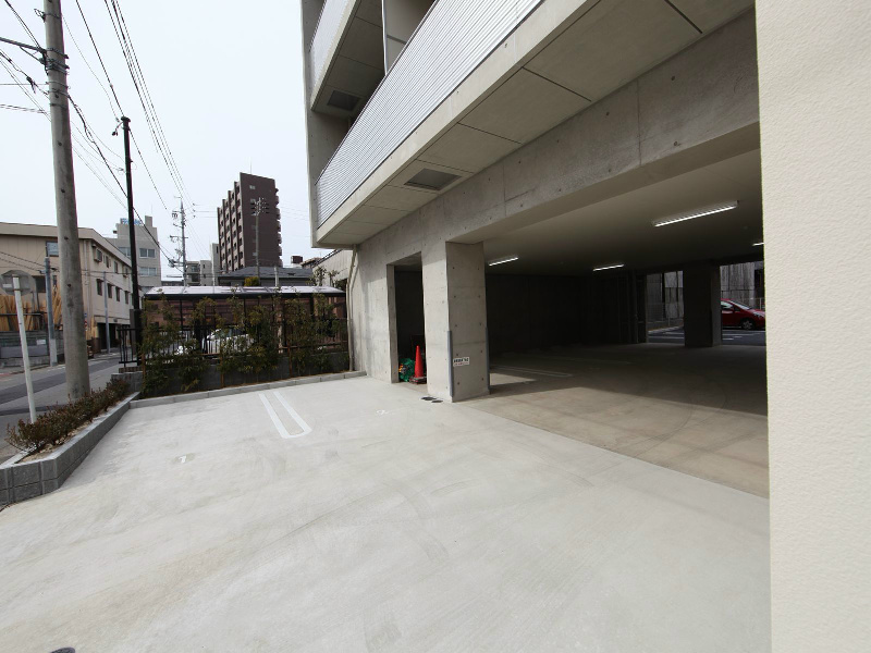 イルフィオーレ松原 駐車場