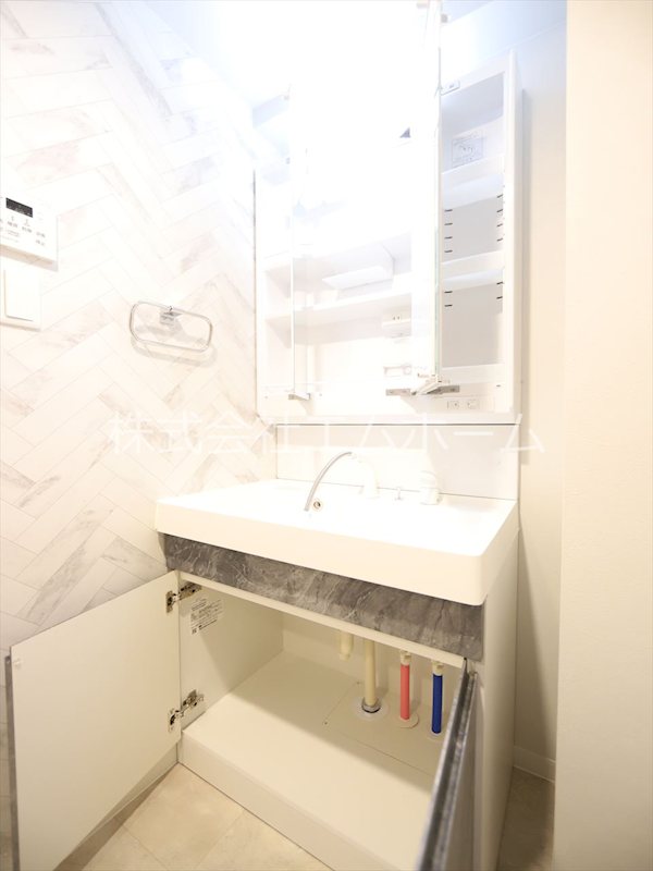 S-RESIDENCE亀島駅前blaze 洗面所