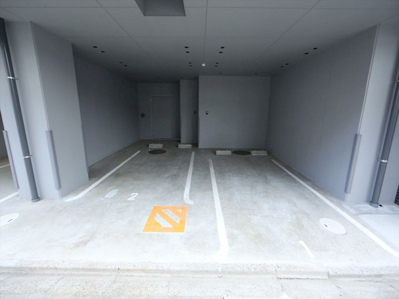 ＶＥＲＩＴＡＳ ＳＨＩＲＡＫＡＮＥ 駐車場