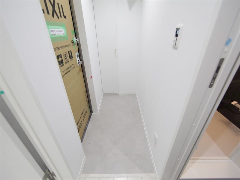 Ｅｍｂｅｌｌｉｒ　Ｔｒｏｉｓ（アンベリールトロワ） 玄関