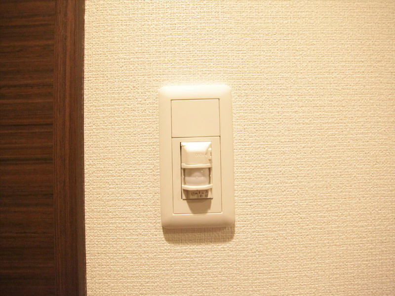 スティングレイつるま 玄関