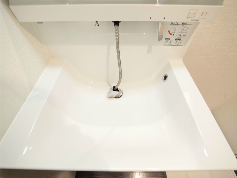 スティングレイつるま 洗面所