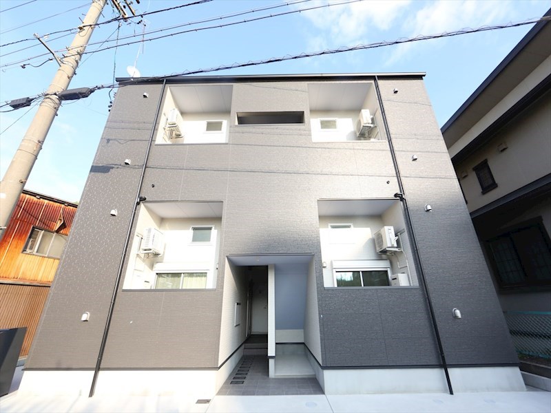 セストチッタ六番町 外観