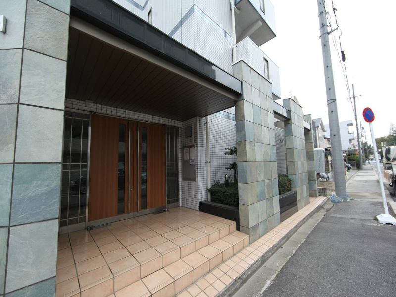 ＤＯＲＦ　ＪＵＢＡＮ（ドルフ十番） エントランス