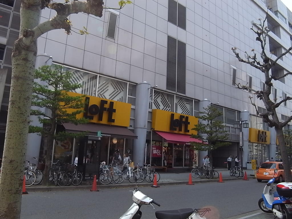 ＩＥ伏見 ショッピング施設