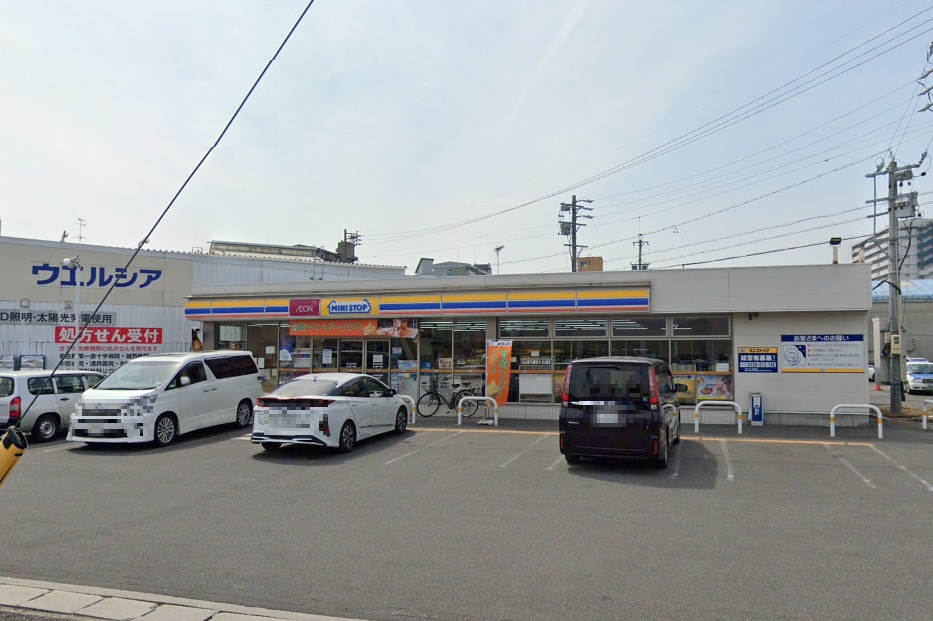ＲＥＦＩＮＥＤ ＴＡＳＴＥ 小塚 コンビニ