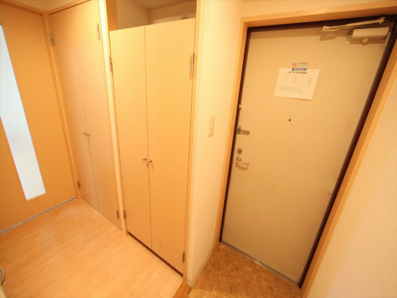 ラヴィアンパレスII 玄関