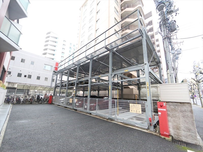 ＹＺ　ｍａｈｏｒｏｂａ 駐車場