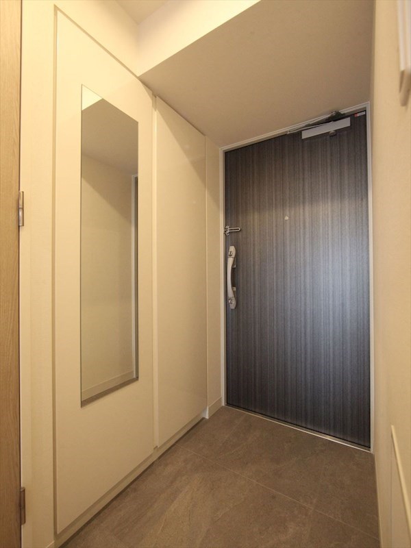 パルティール名西 玄関