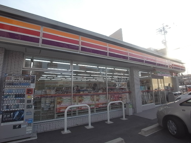ＣＡＳＳＩＡ旭丘 コンビニ