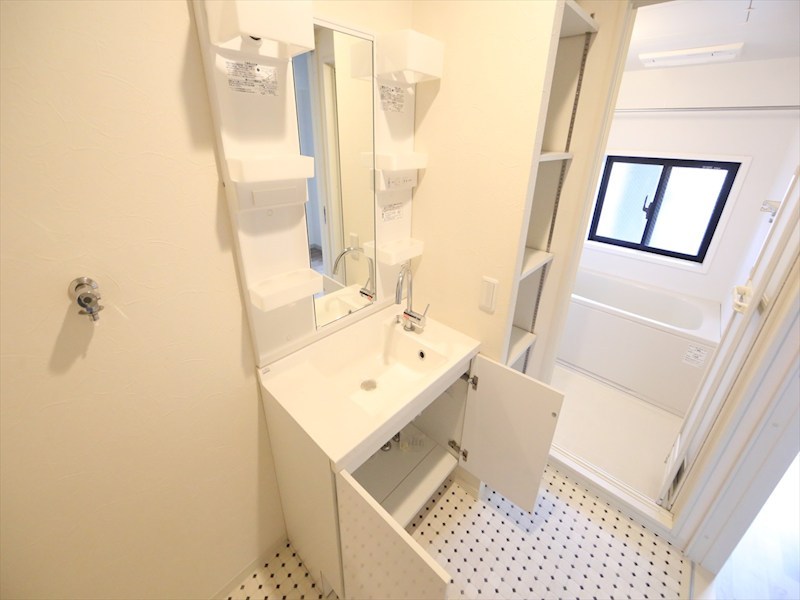 Ｎａｐａｒｔｍｅｎｔ（Ｎアパートメント） 洗面所