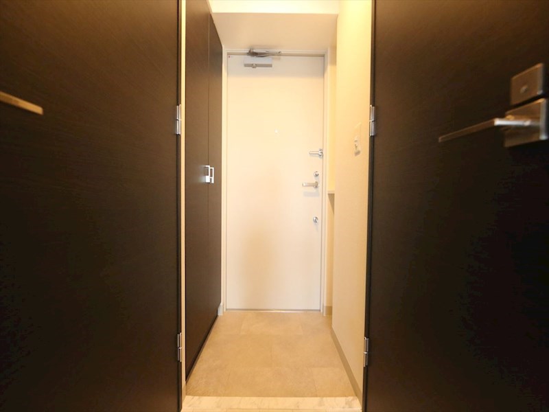 エステムコート名古屋鶴舞IIレアーヴ 玄関