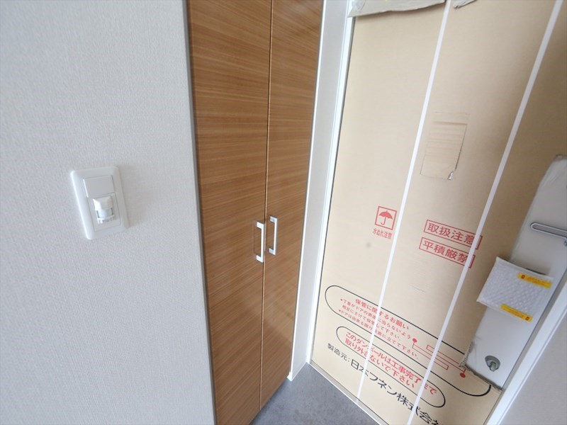 プレミアム黒川 玄関
