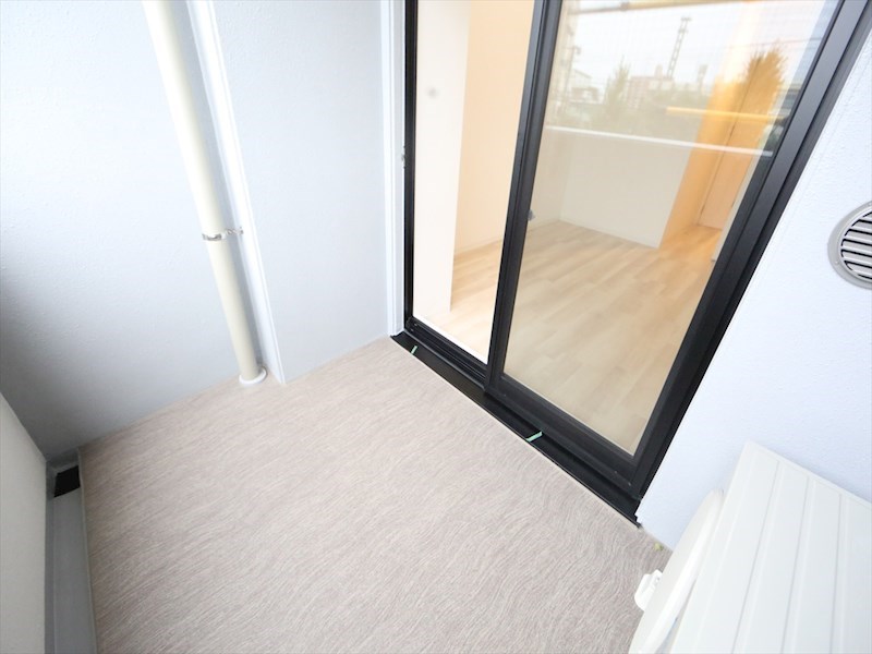 Ｓ－ＲＥＳＩＤＥＮＣＥ堀田 ベランダ