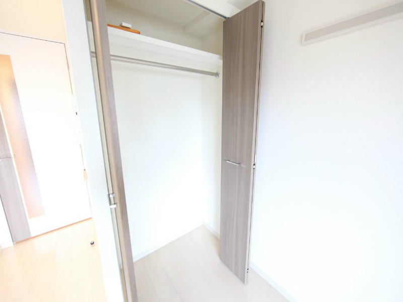 プレサンスＳＡＫＡＥリバースタイル 収納