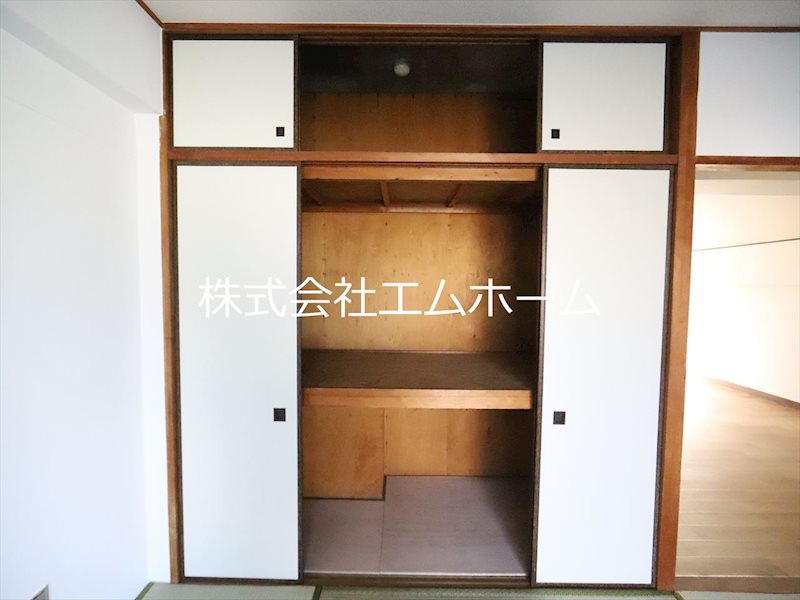 メゾン・トーメー 収納