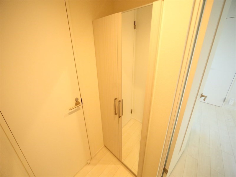 シャルム名古屋II 玄関
