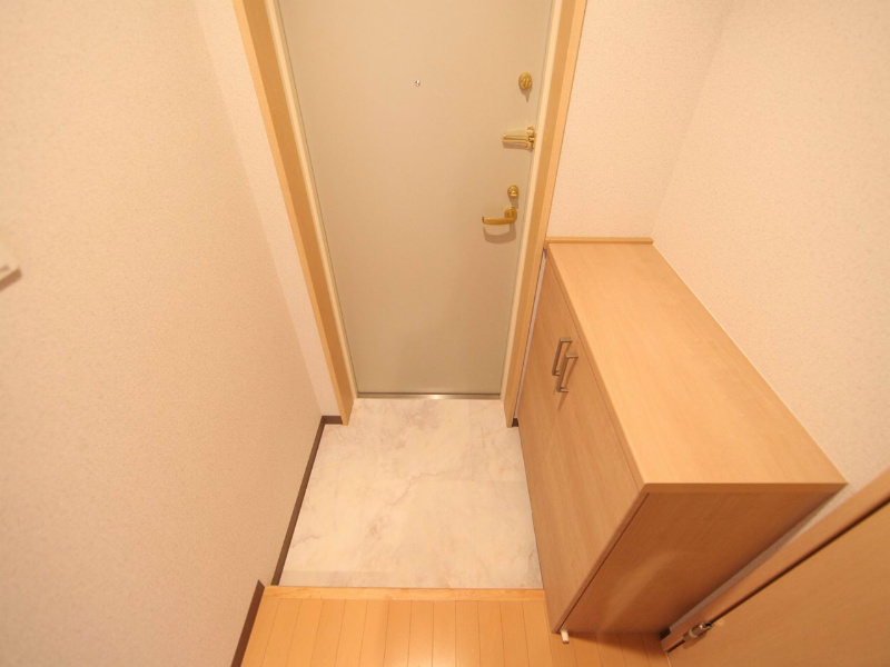 ヴィラエーデル大須 玄関