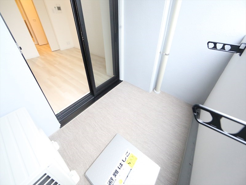 Ｓ－ＲＥＳＩＤＥＮＣＥ堀田 ベランダ