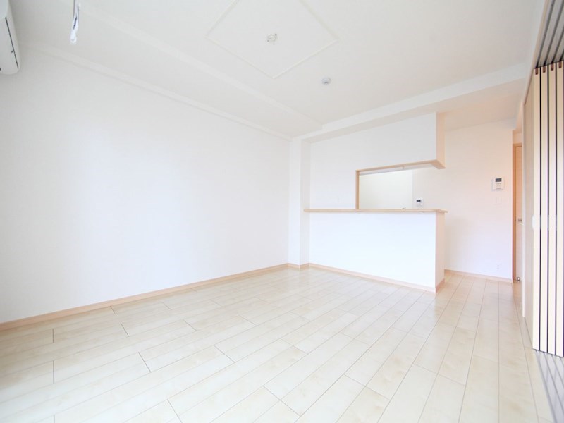 プラジュ千種 リビング