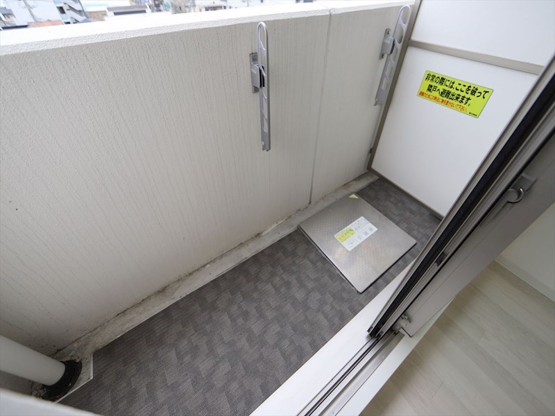 エストゥルースプラスノース名古屋 ベランダ