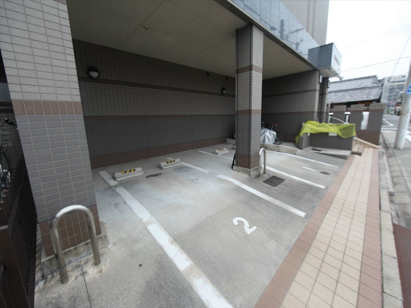 アミュズマン亀城 駐車場