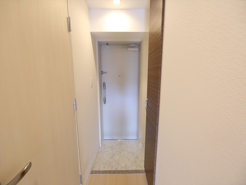Ｓ－ＦＯＲＴ堀田通 玄関