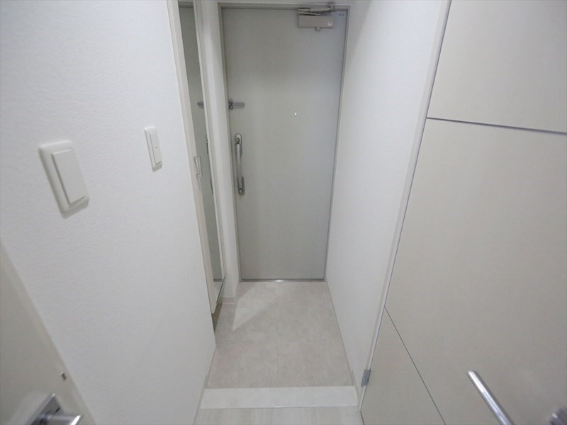 グラディアン大曽根 玄関