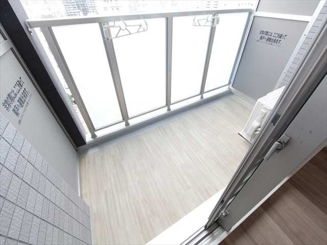 プレサンスジェネ新栄町駅前葵 ベランダ