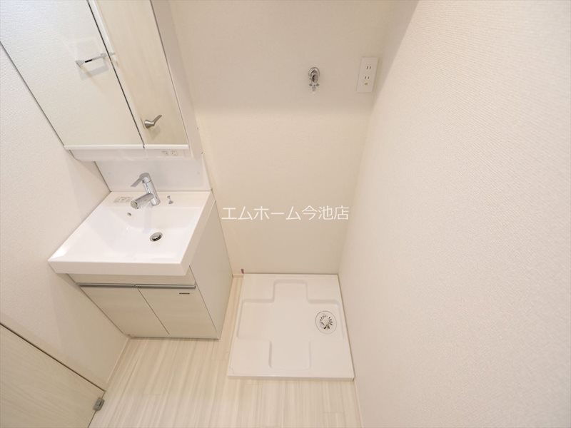 REGALEST鶴里駅前 洗面所