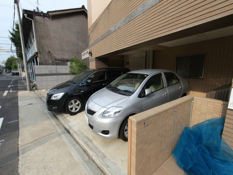 アールズタワー池下西 駐車場