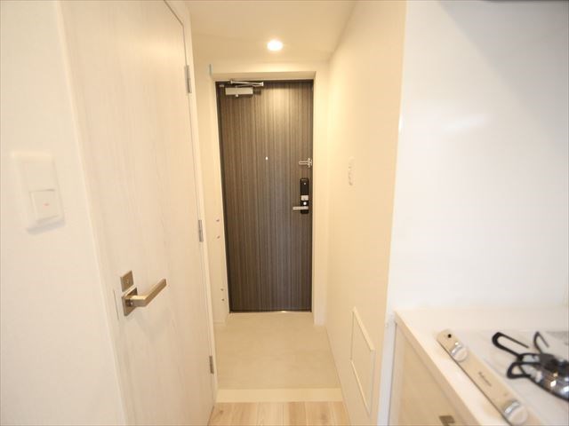 エスリード名古屋東別院 玄関