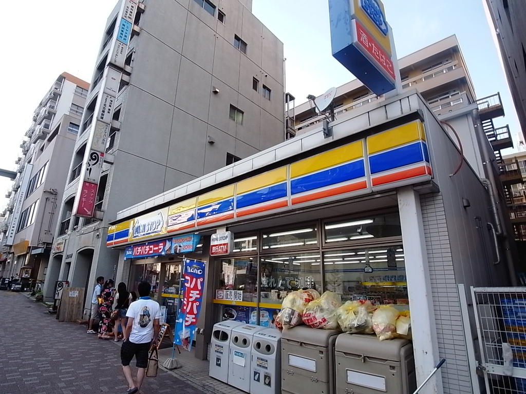 プラウドタワー覚王山 コンビニ