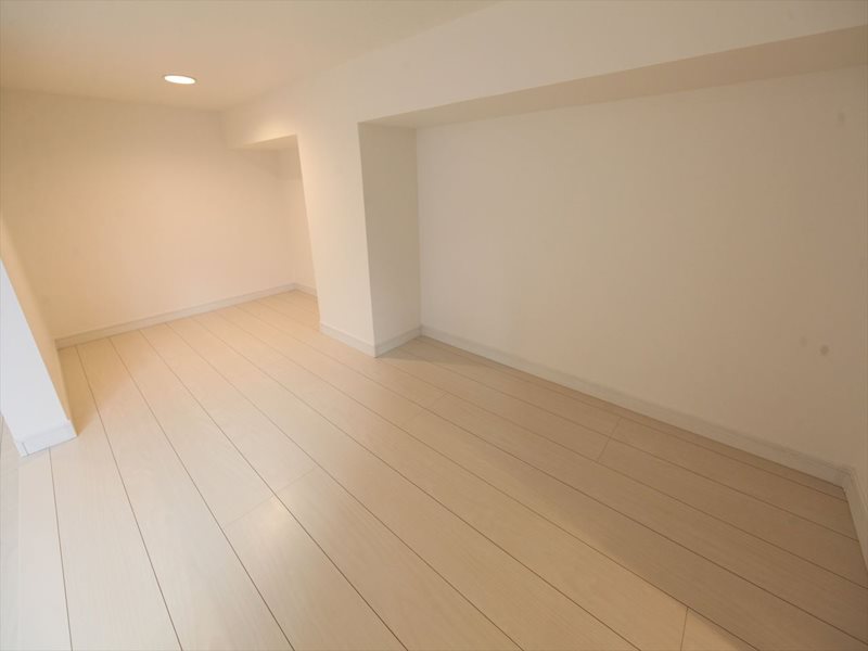 アルナージ川西 その他
