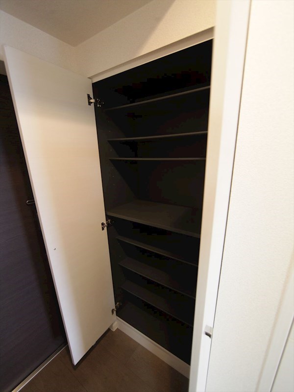 カンピオーネ御器所通 玄関