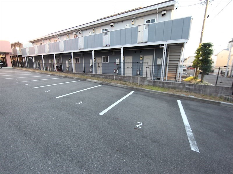 セントラルハイツ名古屋 駐車場