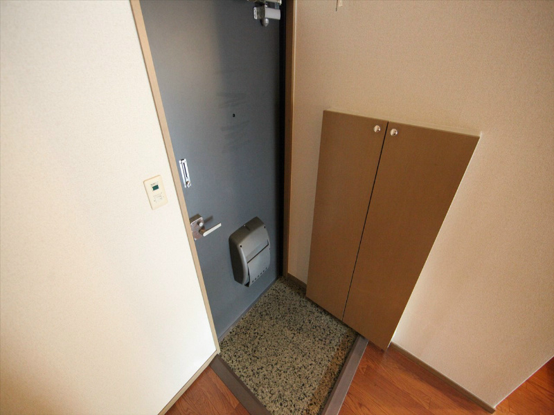 エトワール代官町 玄関